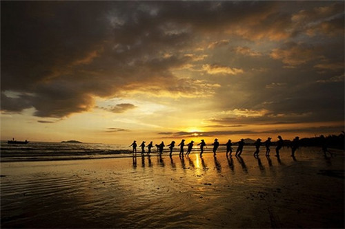 卷翻天卷饼王是全国连锁吗，优质卷饼加盟店有哪些